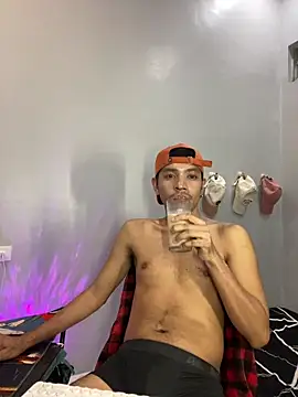 Snapshot of asian_darlingcummersxXx chatting on April 4, 4:55 am asian darlingcummersxXx online show from April 4, 4:55 am