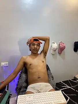 Snapshot of asian_darlingcummersxXx chatting on April 9, 8:31 am asian darlingcummersxXx online show from April 9, 8:31 am