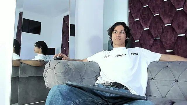 TonyBenedetti online show from March 23, 8:46 pm