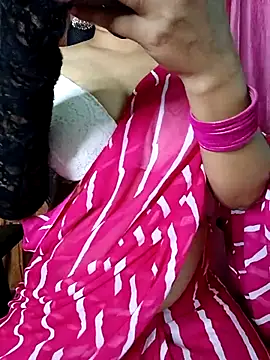 Snapshot of Kritika05 chatting on May 16, 10:23 am Kritika05 online show from May 16, 10:23 am