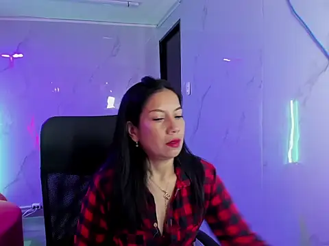 Megan Collinss1 online show from April 14, 2:23 pm