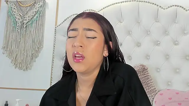 Sara funy online show from March 19, 11:14 am