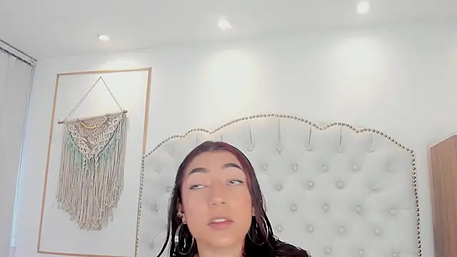 Sara funy online show from April 9, 11:15 am