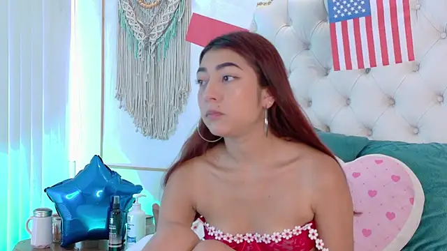 Snapshot of Sara_funy chatting on July 6, 3:03 pm Sara funy online show from July 6, 3:03 pm