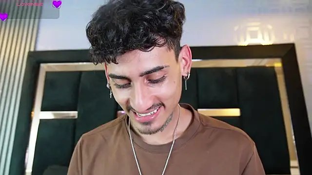 Snapshot of Dark_Eros_ chatting on March 17, 7:28 pm Dark Eros online show from March 17, 7:28 pm