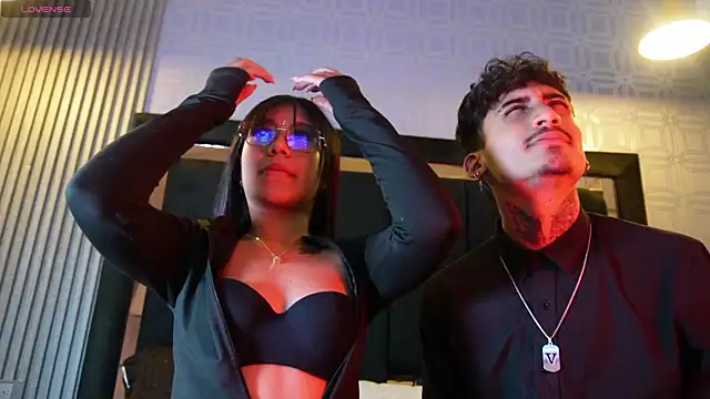 Snapshot of Dark_Eros_ chatting on March 22, 3:21 am Dark Eros online show from March 22, 3:21 am