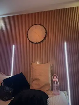 Sofia-Velez online show from March 1, 8:33 pm