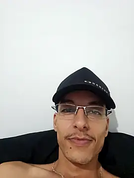 Snapshot of jhowbala chatting on February 28, 1:23 pm jhowbala online show from February 28, 1:23 pm