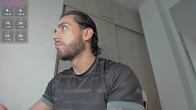 Snapshot of Axel__Blaze chatting on June 10, 1:32 pm Axel Blaze online show from June 10, 1:32 pm