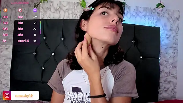 Snapshot of cutninasky chatting on February 25, 7:45 pm cutninasky online show from February 25, 7:45 pm