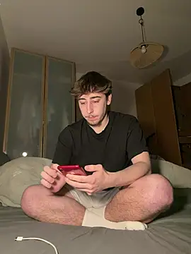 Snapshot of enzo_savagee chatting on March 3, 9:10 pm enzo savagee online show from March 3, 9:10 pm