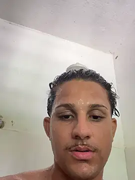 Snapshot of Mateo4223 chatting on February 25, 3:43 pm Mateo4223 online show from February 25, 3:43 pm