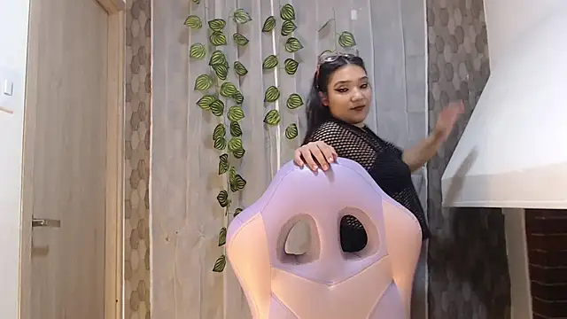 Snapshot of anyela_donecm chatting on April 18, 7:51 pm anyela donecm online show from April 18, 7:51 pm