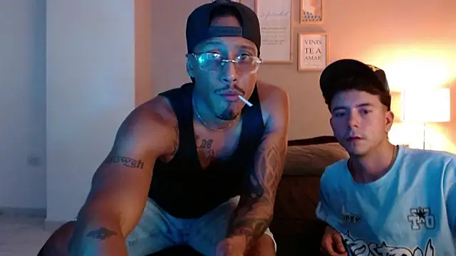 Snapshot of bruno_west chatting on March 15, 5:35 am bruno west online show from March 15, 5:35 am