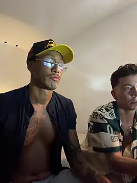 Snapshot of bruno_west chatting on April 14, 8:20 am bruno west online show from April 14, 8:20 am