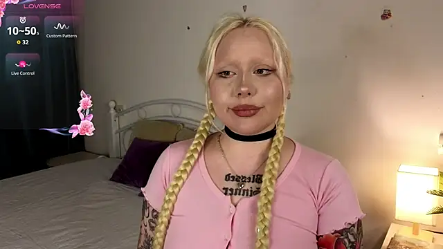 Snapshot of Stasya_len chatting on March 1, 8:33 pm Stasya len online show from March 1, 8:33 pm