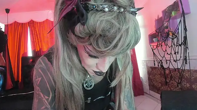 Snapshot of Lilith_madame_satan chatting on July 4, 12:33 pm Lilith madame satan online show from July 4, 12:33 pm
