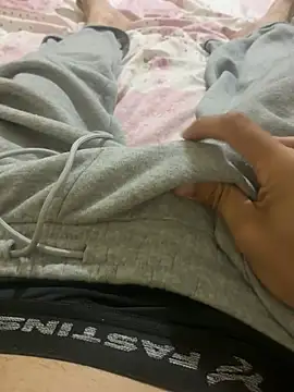 Snapshot of xrepnap013 chatting on February 24, 11:47 pm xrepnap013 online show from February 24, 11:47 pm