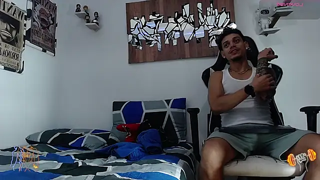 AdamsDvi online show from March 14, 11:54 pm