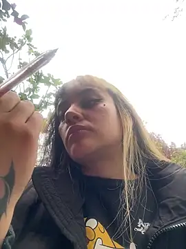 Sara 92 online show from April 14, 7:09 pm