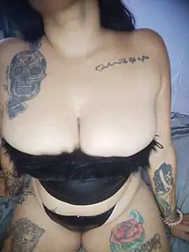 Cristal queen  online show from April 10, 3:50 pm