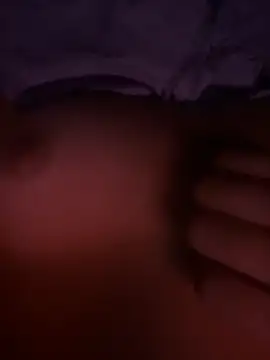 Snapshot of lizzz5029 chatting on February 25, 4:33 am lizzz5029 online show from February 25, 4:33 am