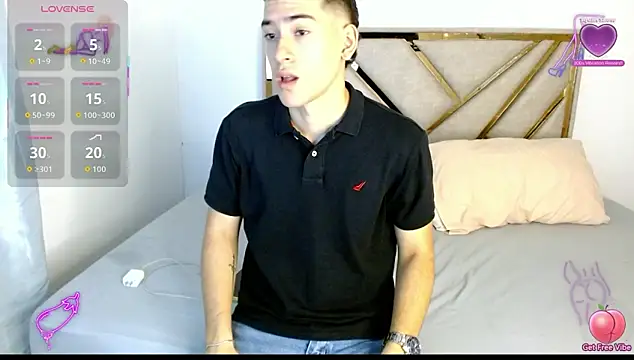 Snapshot of oliver___saint chatting on February 28, 2:45 am oliver saint online show from February 28, 2:45 am