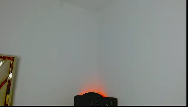 Snapshot of oliver___saint chatting on March 16, 5:50 pm oliver saint online show from March 16, 5:50 pm