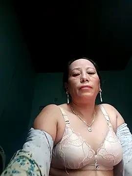 Snapshot of JenyLy68 chatting on March 1, 4:03 am JenyLy68 online show from March 1, 4:03 am