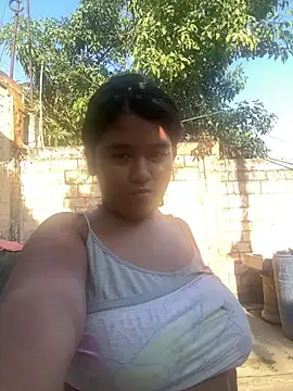 emi li82 online show from April 3, 11:14 pm