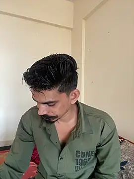 LOVELUST02 online show from April 13, 8:20 am