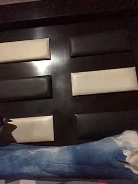 Snapshot of Elsolo2 chatting on March 20, 12:04 am Elsolo2 online show from March 20, 12:04 am