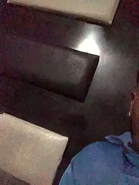 Snapshot of Elsolo2 chatting on March 26, 4:51 am Elsolo2 online show from March 26, 4:51 am