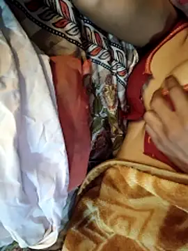 Snapshot of angelbhabi123 chatting on March 2, 9:32 pm angelbhabi123 online show from March 2, 9:32 pm