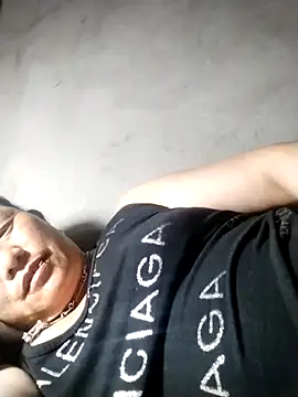 Lucie Fuzk online show from April 8, 1:22 pm