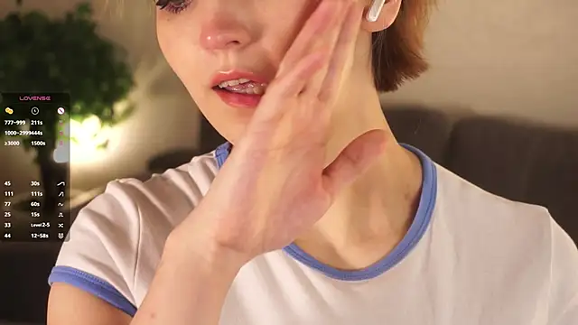 Snapshot of JamaAono chatting on February 28, 7:48 pm JamaAono online show from February 28, 7:48 pm