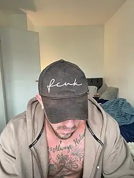 Snapshot of lockedinlad chatting on February 25, 9:30 am lockedinlad online show from February 25, 9:30 am