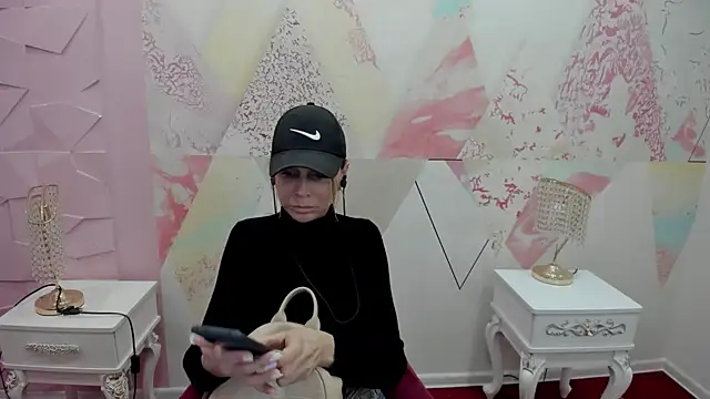 Snapshot of Susanna_fletcher chatting on February 25, 11:09 am Susanna fletcher online show from February 25, 11:09 am