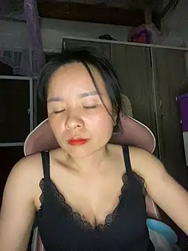 Ivy Trix2 online show from March 8, 4:00 pm