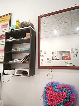 Ivy Trix2 online show from March 22, 12:58 am