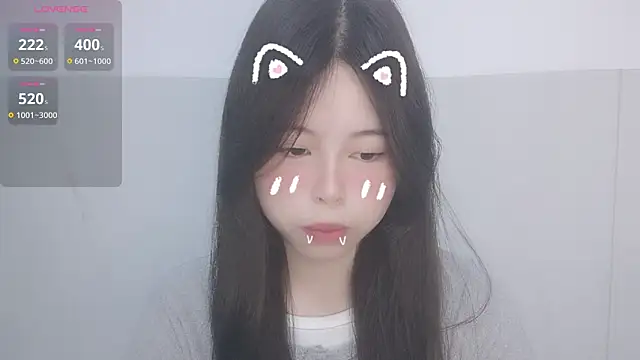 Snapshot of F-Yihao chatting on March 2, 6:03 am F-Yihao online show from March 2, 6:03 am