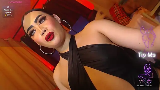 Snapshot of MISTIFYINGSABRINA chatting on July 22, 4:54 pm MISTIFYINGSABRINA online show from July 22, 4:54 pm