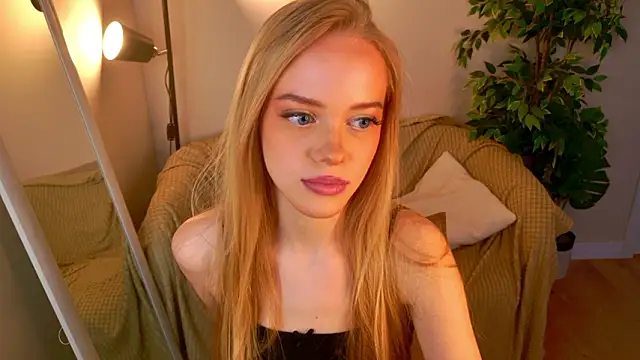 Dear Tessa online show from March 4, 3:07 pm