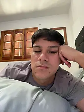 Snapshot of RuinedQuark chatting on March 2, 4:58 pm RuinedQuark online show from March 2, 4:58 pm