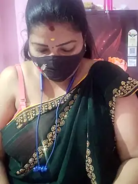 Snapshot of tamil_lathikaaa chatting on March 2, 3:41 am tamil lathikaaa online show from March 2, 3:41 am