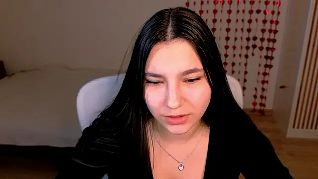 Snapshot of Ari_Grend chatting on February 27, 4:40 pm Ari Grend online show from February 27, 4:40 pm