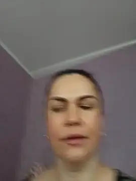 Snapshot of AmyLove471 chatting on March 18, 11:24 am AmyLove471 online show from March 18, 11:24 am