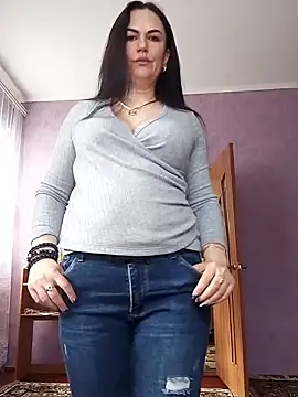 Snapshot of AmyLove471 chatting on April 4, 11:40 am AmyLove471 online show from April 4, 11:40 am