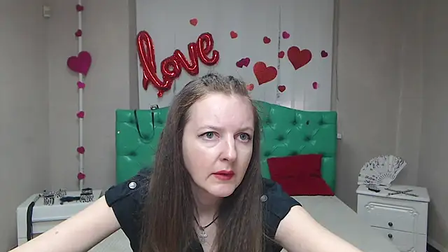 MeganPirs online show from April 14, 5:13 am