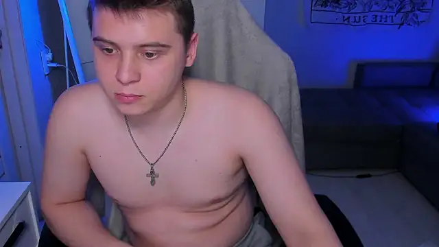 Snapshot of max_sm1th chatting on February 25, 5:33 pm max sm1th online show from February 25, 5:33 pm